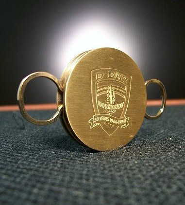 Zippo 諾曼第登陸 50 週年紀念，黃銅鑰匙圈